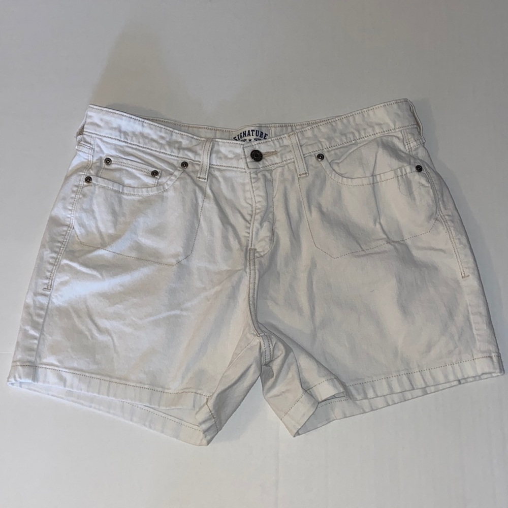 Signature Levi Strauss & Co. Misses Size 14 White Jeans Shorts